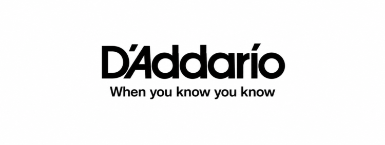 Minimalist czarno-białe logo D’Addario